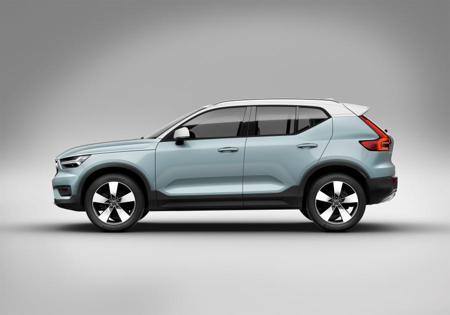  Volvo XC40 T5 2017 года  (WW) (фото 6 из 33)